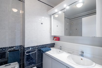 010 Mistral   0801   box 22 (Sunfield)