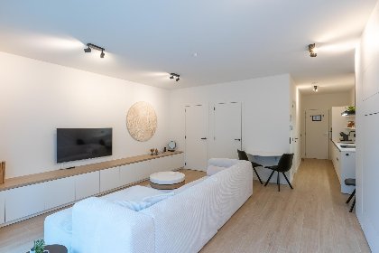 005 Omnia 7   0103   park. 5