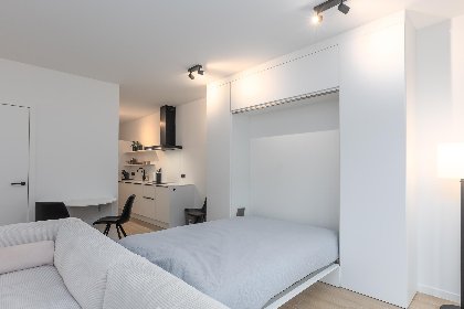 009 Omnia 7   0103   park. 5