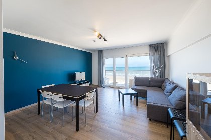 001 Pearl Beach   0504   box 12