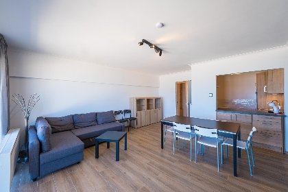 004 Pearl Beach   0504   box 12