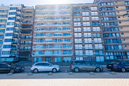 015 Pearl Beach   0504   box 12