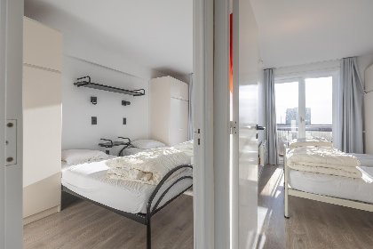 011 Prestige I   0702   box 1