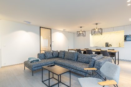 005 Sea View   0509   box 39 (Green Garden)