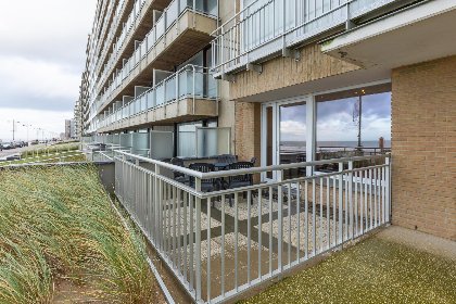 002 Sun Beach   0001   box 82 (Green Garden)