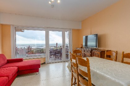 005 Sun Beach   0001   box 82 (Green Garden)