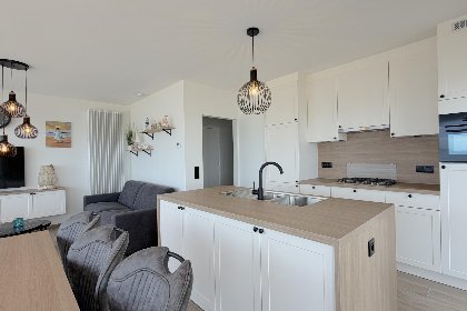 001 Sunbeach