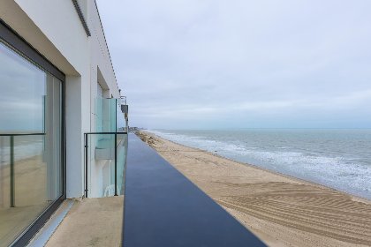 014 Sydney   0902   park. KTY250