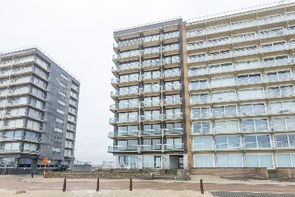 011 Twins   0503   park. 10