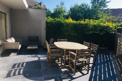 001 Villa Tamarisk     box