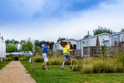 010 Mooi 4 persoons chalet op een vakantiepark dichtbij de Belgische Kust