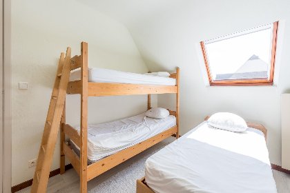 012 Aubepine troisieme