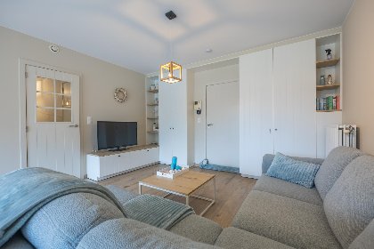 007 Lotus   0003   park. 3