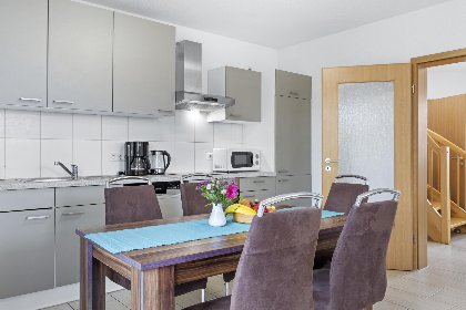 004 Stranddistel links mit Sauna 004 Stranddistel links mit Sauna