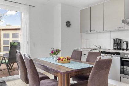 005 Stranddistel links mit Sauna 005 Stranddistel links mit Sauna