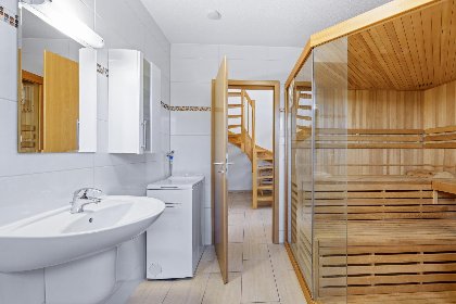 011 Windfluchter links mit Sauna 011 Windfluchter links mit Sauna