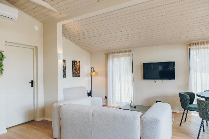 008 Beach View Scandi met hottub | 4 pers