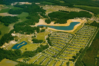 020 Bijzonder twee persoons cabin op vakantiepark Wilsumer Berge