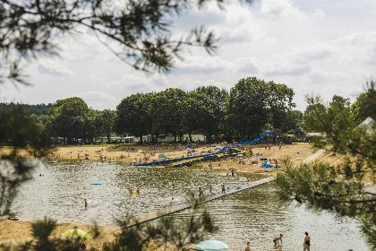 010 Comfort kampeerplaats aan het water