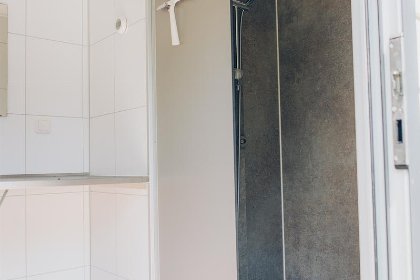 004 Comfort kampeerplaats met prive sanitair