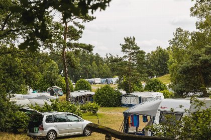 016 Comfort kampeerplaats met prive sanitair