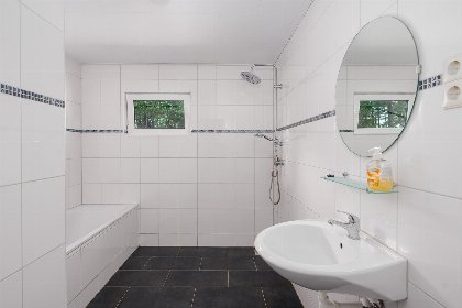009 Familiehuis met Hottub 
