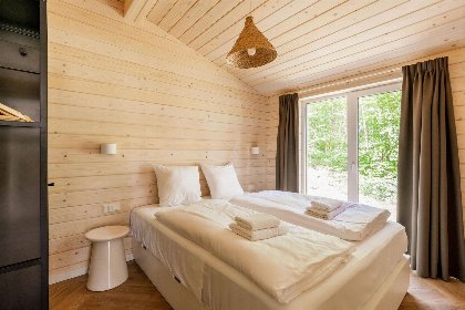 008 Forest House Scandi | 5 pers