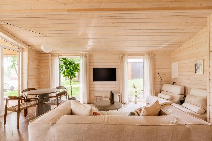 010 Forest House Scandi | 5 pers