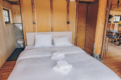 016 Glamfield Lodge Deluxe met hottub | 4 Pers