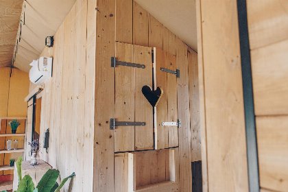 015 Glamfield Lodge Premium met hottub | 6 Pers