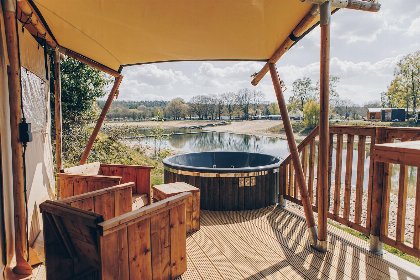 025 Glamfield Lodge Premium met hottub | 6 Pers