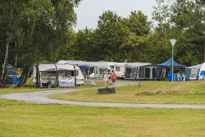 012 Kampeerplaats