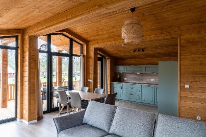 004 Lake House Scandi | 5 pers