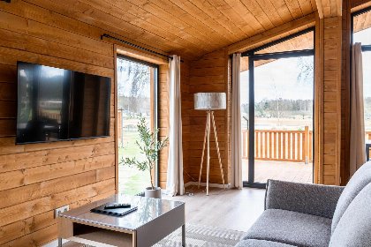 014 Lake House Scandi | 5 pers