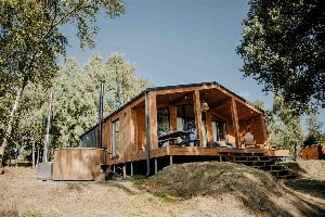 Lake House Scandi met hottub | 5 pers