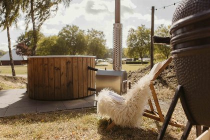 002 Lake House Scandi met hottub | 5 pers