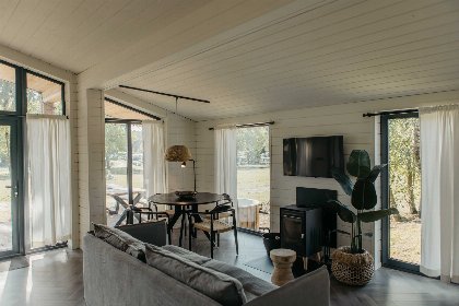005 Lake House Scandi met hottub | 5 pers