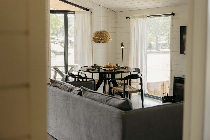 027 Lake House Scandi met hottub | 5 pers