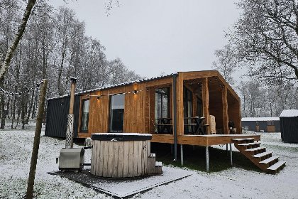 047 Lake House Scandi met hottub | 5 pers