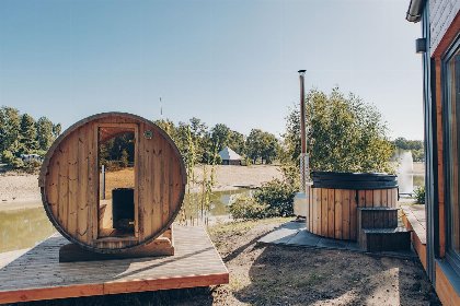 003 Lake View Scandi met Hottub 003 Lake View Scandi met Hottub