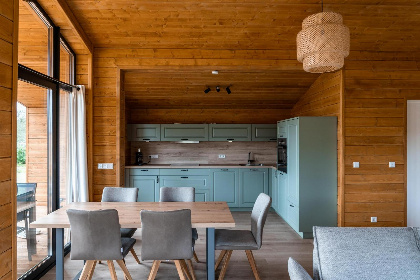 006 Lakehouse Scandi | 5p