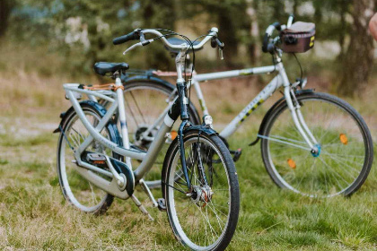 028 Lodge voor 5 personen midden in de natuur op vakantiepark Wilsumer Berge