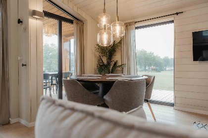 006 Panorama Lake House Scandi met hottub | 5 pers