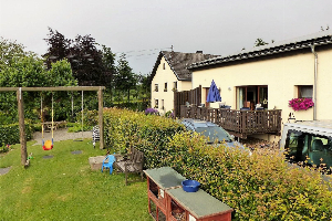 Mooi 12 persoons boerderijappartement nabij Monschau   Eifel