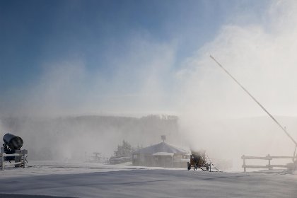 026 Gerenoveerde groepsaccommodatie voor 14 personen op 200 meter van de piste | Neuastenbergerstrasse 4   Neuastenberg