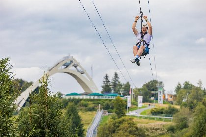 030 Gerenoveerde groepsaccommodatie voor 14 personen op 200 meter van de piste | Neuastenbergerstrasse 4   Neuastenberg