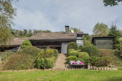 020 Prachtig 6 persoons vakantiehuis met sauna nabij Winterberg