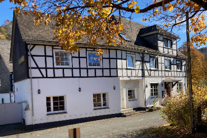 047 Ruime 30 persoons groepsaccommodatie in Wulmeringhausen, nabij Winterberg