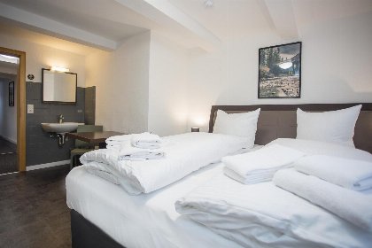 049 Vakantiehuis   'Ferienhaus K17 voor 18 pers'   Kirchstrasse 17 | Winterberg
