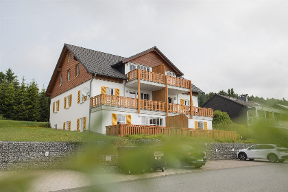 059 Vakantiehuis 'Rothaargluck' in Sauerland met uitzicht | 6 persoons appartement   am Gerkenstein 27 Neuastenberg